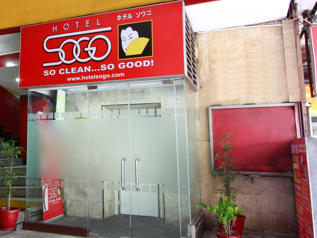 S02 (Facade) Avenida